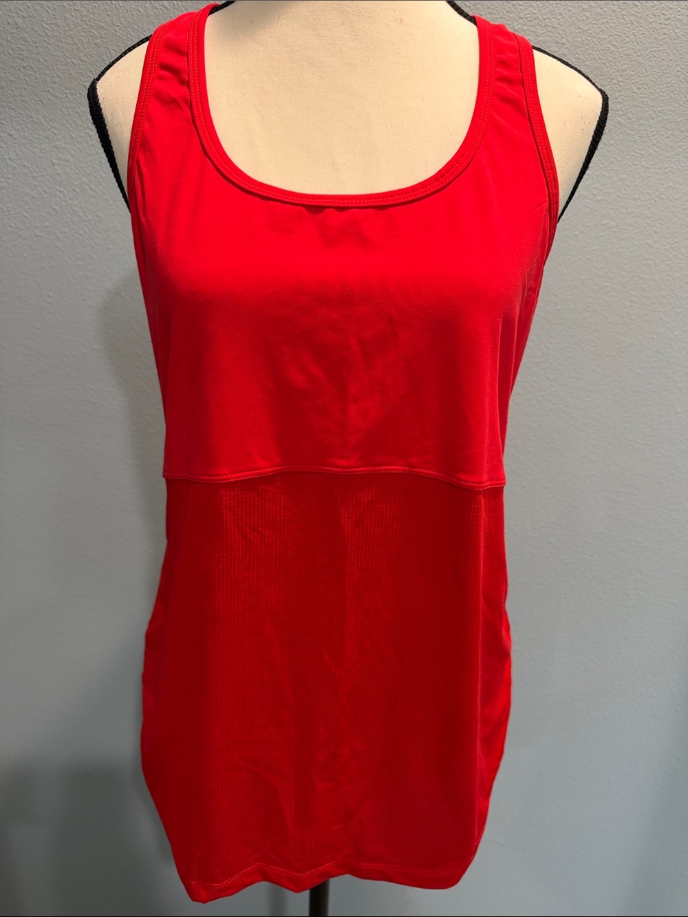 Fabletics Red Scoop-Neck Performance Tank